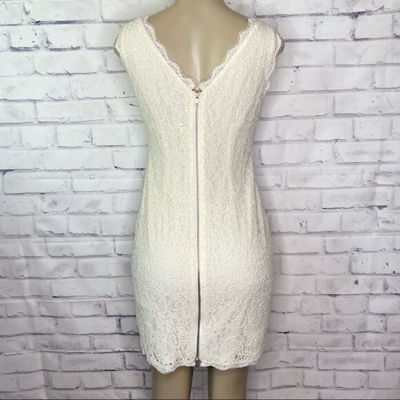 Adrianna Papell Cream Lace dress - Picture 2 of 11
